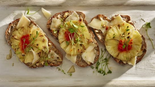Überbackenes Ananas-Toast